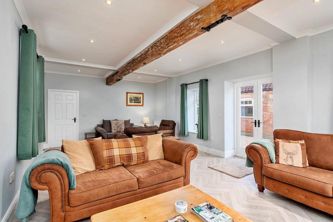 Finest Retreats - South Barn Villa Winestead Buitenkant foto