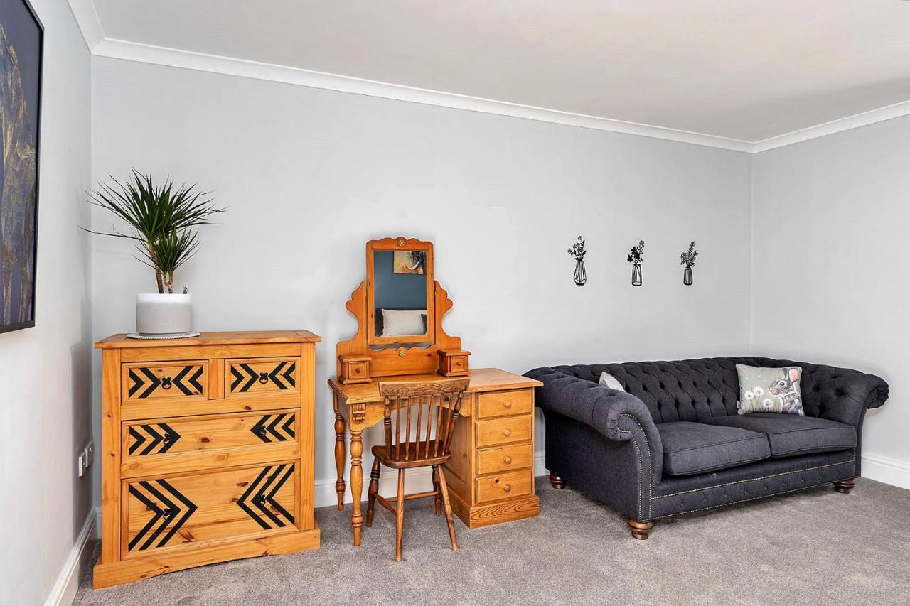 Finest Retreats - South Barn Villa Winestead Buitenkant foto