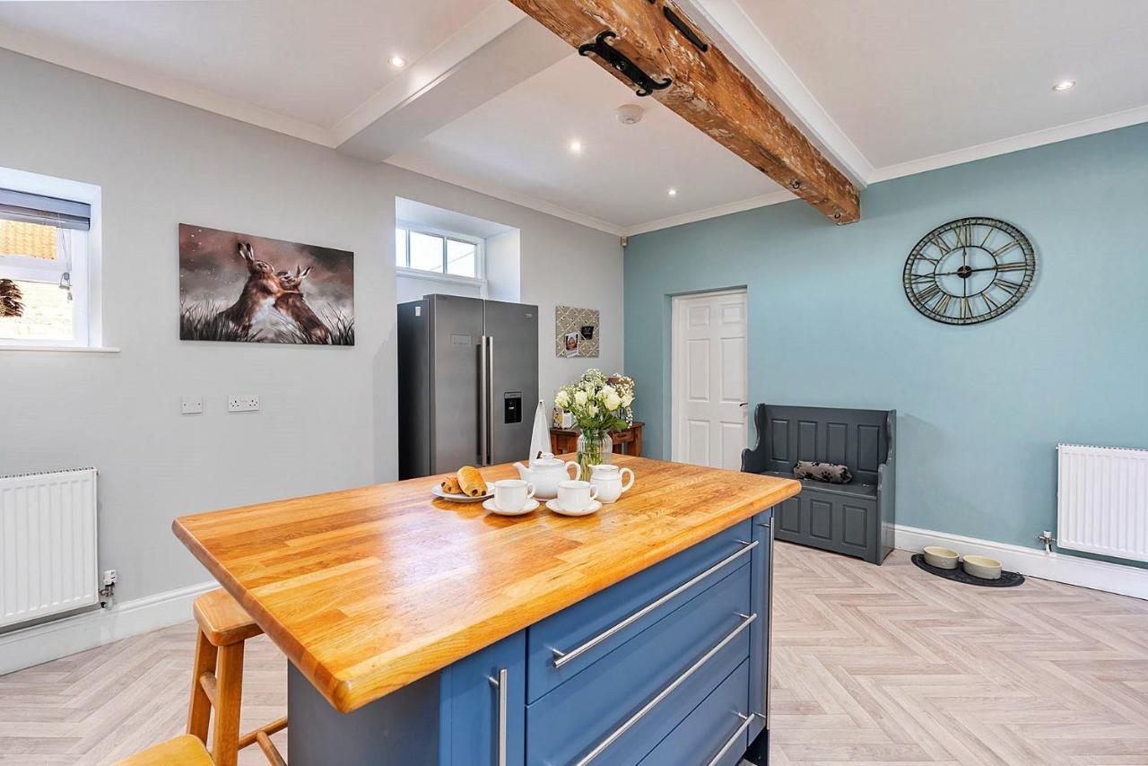 Finest Retreats - South Barn Villa Winestead Buitenkant foto